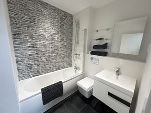 Photo 32- click for photo gallery